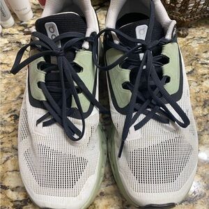 On running cloud stratus 💚